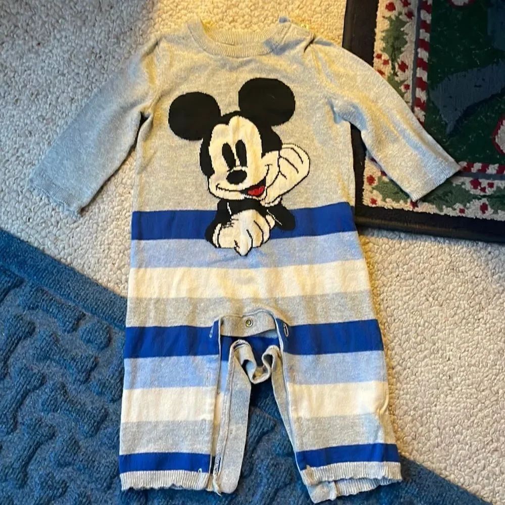 3 for $25 - Babygap Mickey outfit